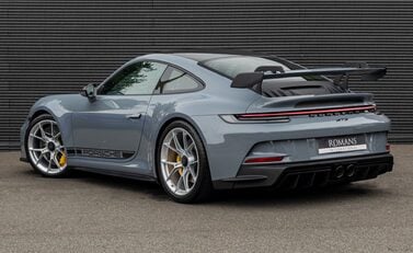 Porsche 911 GT3 (992) 4
