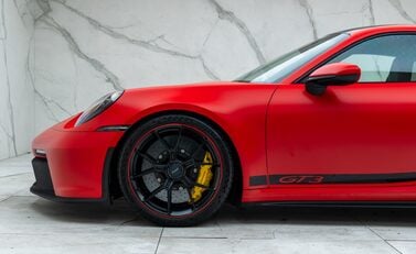 Porsche 911 GT3 (992) 41