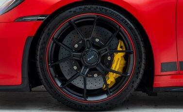 Porsche 911 GT3 (992) 32