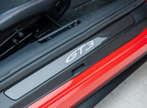 Porsche 911 GT3 (992) 30