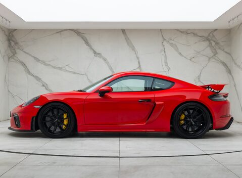 Porsche Cayman GT4 (718) 5