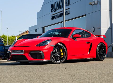 Porsche Cayman GT4 (718) 2
