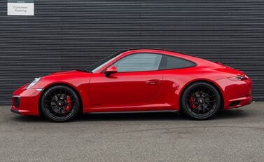 Porsche 911 Carrera 4 GTS (991.2) 3