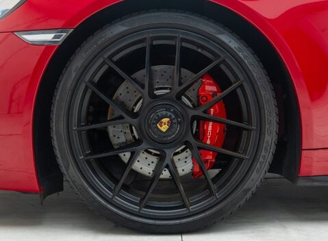 Porsche 911 Carrera 4 GTS (991.2) 27