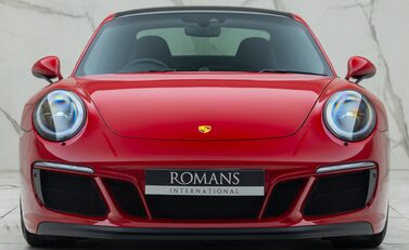 Porsche 911 Carrera 4 GTS (991.2) 7