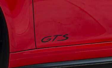 Porsche 911 Carrera 4 GTS (991.2) 31