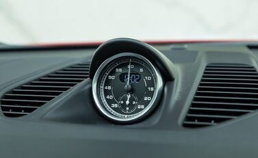 Porsche 911 Carrera 4 GTS (991.2) 21