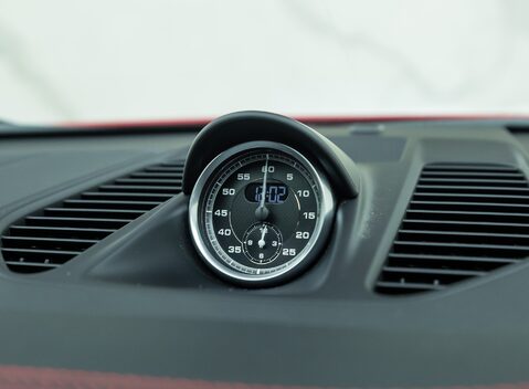 Porsche 911 Carrera 4 GTS (991.2) 21