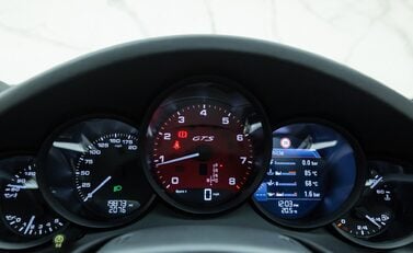 Porsche 911 Carrera 4 GTS (991.2) 20