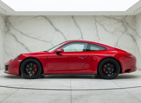 Porsche 911 Carrera 4 GTS (991.2) 5