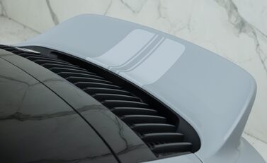 Porsche 911 SPORT CLASSIC (992) 40