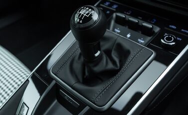 Porsche 911 SPORT CLASSIC (992) 25