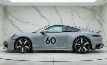 Porsche 911 SPORT CLASSIC (992) 5