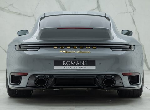 Porsche 911 SPORT CLASSIC (992) 8