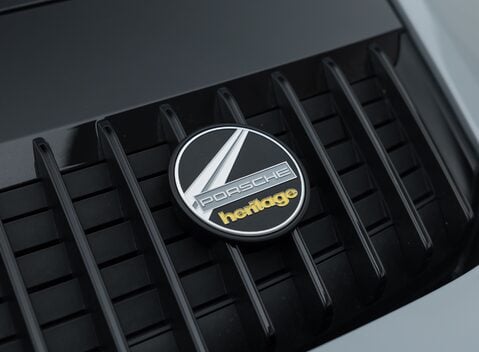 Porsche 911 SPORT CLASSIC (992) 41