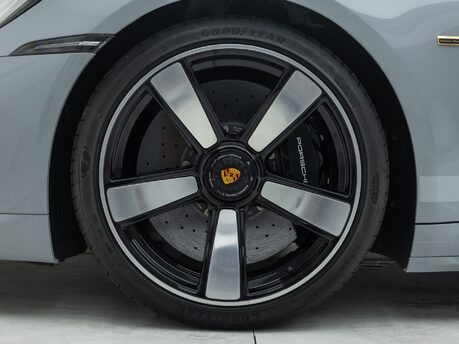 Porsche 911 SPORT CLASSIC (992)