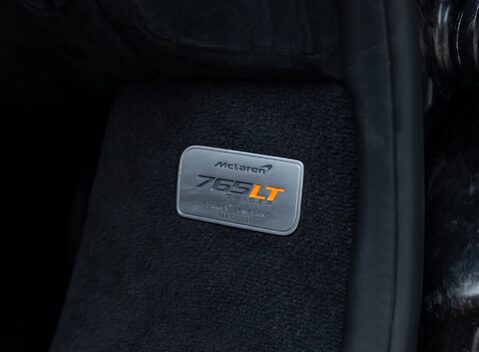 McLaren 765LT Spider 31