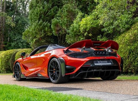 McLaren 765LT Spider 5