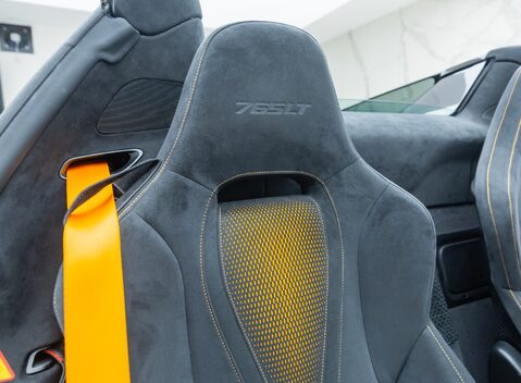 McLaren 765LT Spider 21