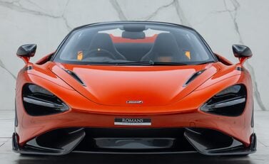 McLaren 765LT Spider 11