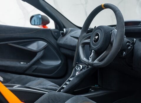 McLaren 765LT Spider 17