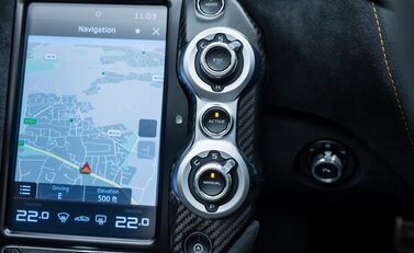 McLaren 765LT Spider 28