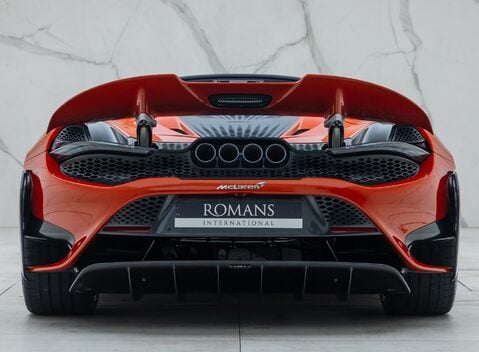 McLaren 765LT Spider 12