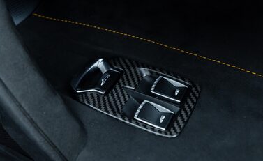 McLaren 765LT Spider 34