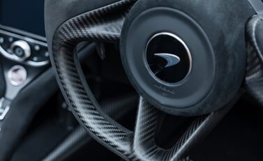 McLaren 765LT Spider 19