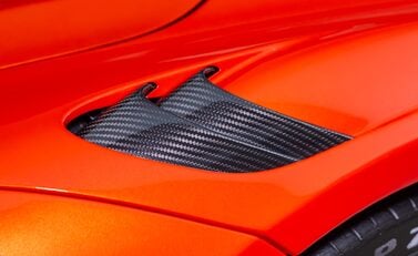 McLaren 765LT Spider 40