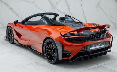 McLaren 765LT Spider 16