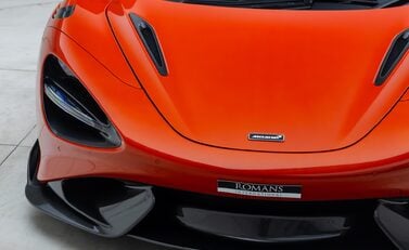 McLaren 765LT Spider 36