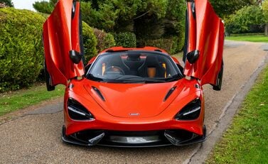 McLaren 765LT Spider 3