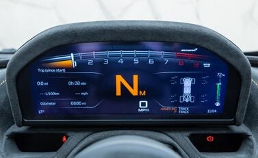 McLaren 765LT Spider 25