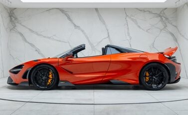 McLaren 765LT Spider 7