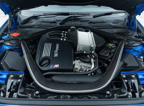BMW M2 CS 44