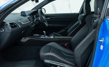 BMW M2 CS 17