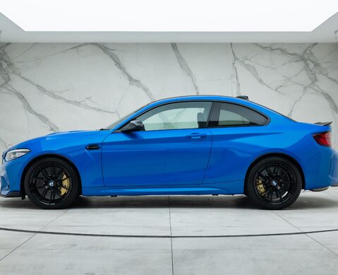 BMW M2 CS 