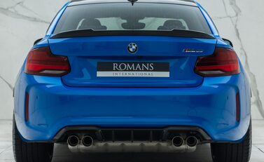 BMW M2 CS 8