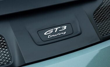 Porsche 911 GT3 TOURING (992) 31