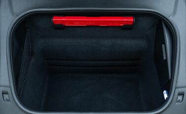 Porsche 911 GT3 TOURING (992) 36