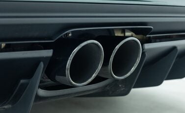 Porsche 911 GT3 TOURING (992) 32