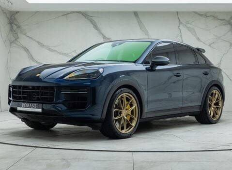 Porsche Cayenne TURBO E-HYBRID Coupe with GT Package 1