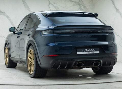 Porsche Cayenne TURBO E-HYBRID Coupe with GT Package 10