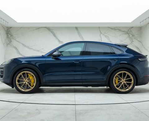 Porsche Cayenne TURBO E-HYBRID Coupe with GT Package