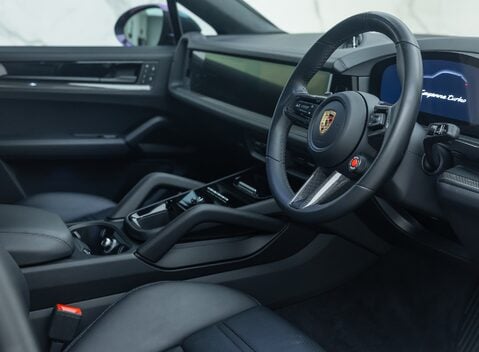 Porsche Cayenne TURBO E-HYBRID Coupe with GT Package 13