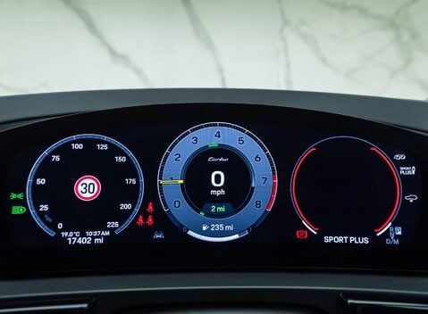 Porsche Cayenne TURBO E-HYBRID Coupe with GT Package 20