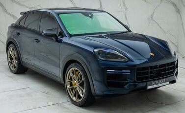 Porsche Cayenne TURBO E-HYBRID Coupe with GT Package 11