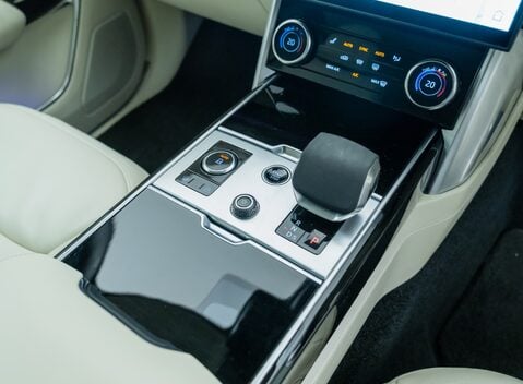 Land Rover Range Rover P400 AUTOBIOGRAPHY 24