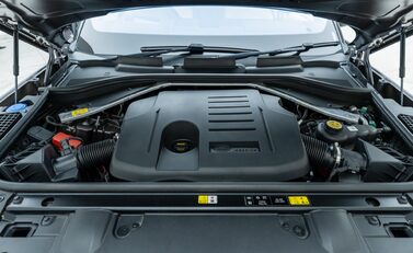 Land Rover Range Rover P400 AUTOBIOGRAPHY 36